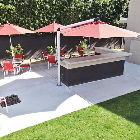 Bearfoot Inn - Clothing Optional Hotel For Gay Men Palm Springs Extérieur photo